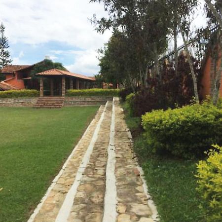 Hotel Cristo Rey Campestre Los Santos  Buitenkant foto