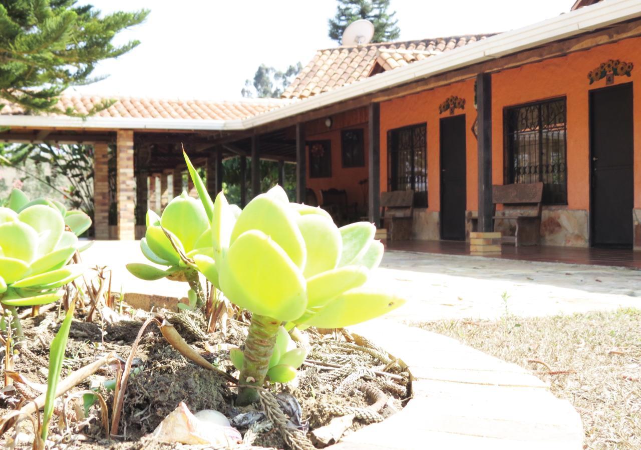 Hotel Cristo Rey Campestre Los Santos  Buitenkant foto
