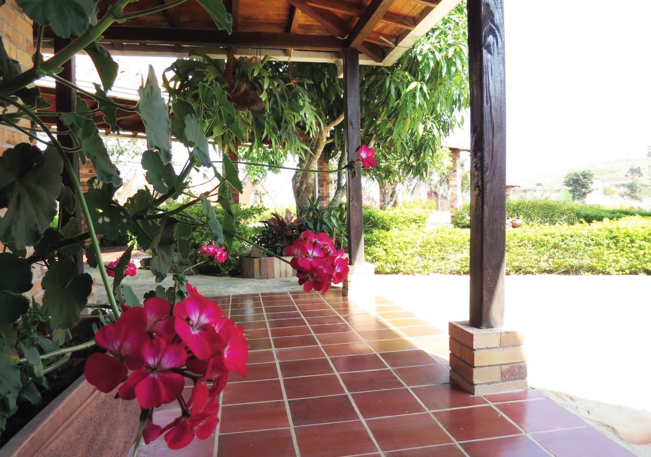 Hotel Cristo Rey Campestre Los Santos  Buitenkant foto